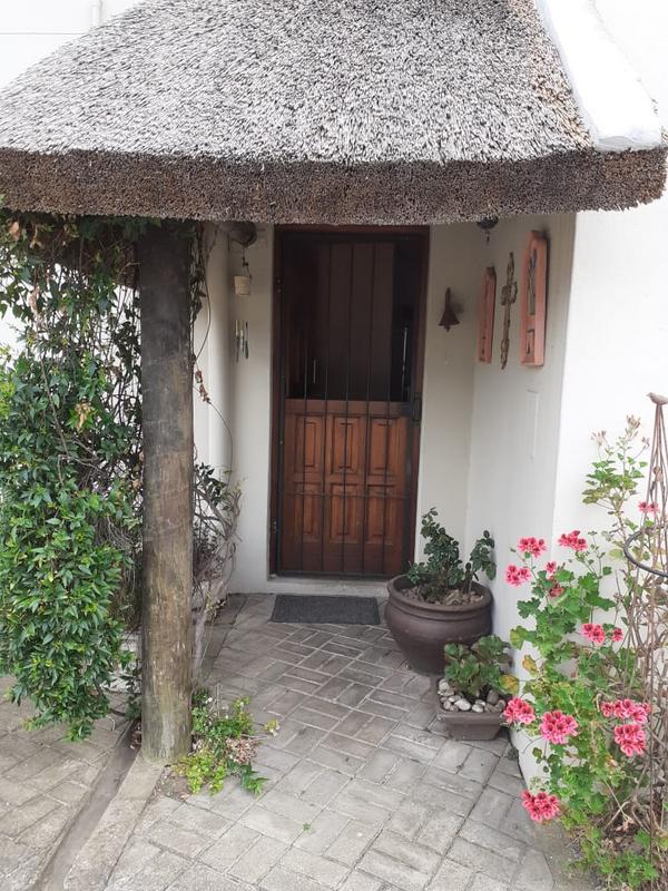 4 Bedroom Property for Sale in Albertinia Western Cape